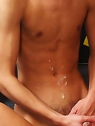 Two boys fuck and cum