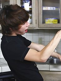 Two horny twinks spank an fuck on kitchen