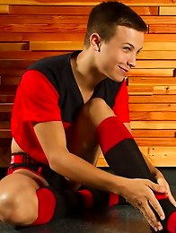 Boisterous twink Jacob Dixon has a larger than life personality and a smile to match!
