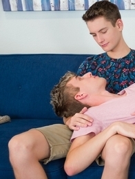 Hot blond Dawson Grant fills his mouth of Trevor Harris with cock.